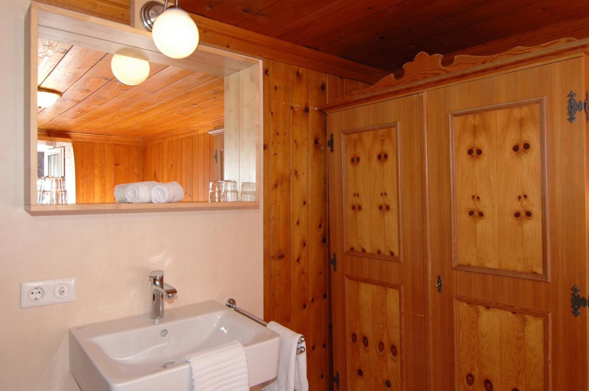 Walmendinger Haus Apartman Hirschegg  Szoba fotó